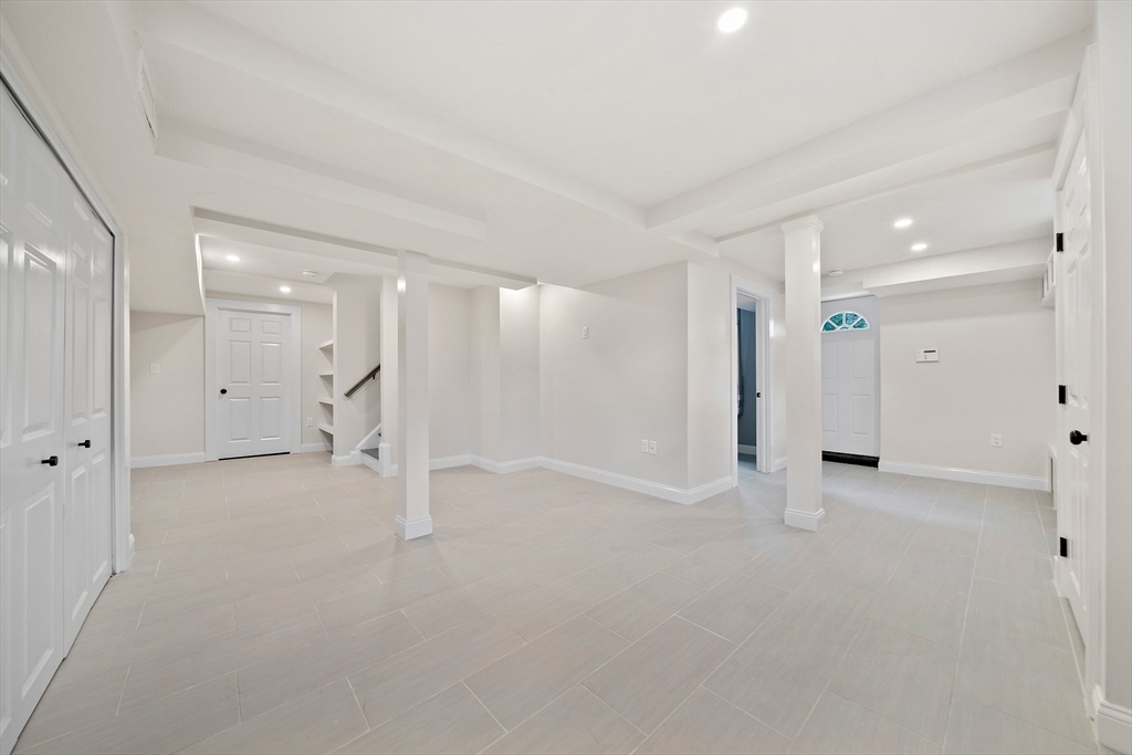 37 Wolcott St