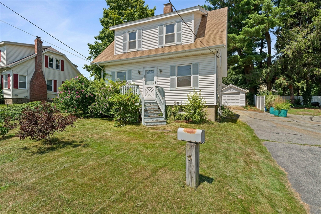 624 Main St