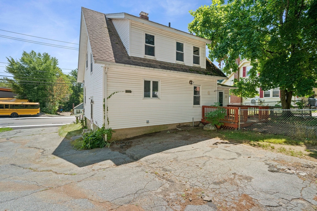 624 Main St