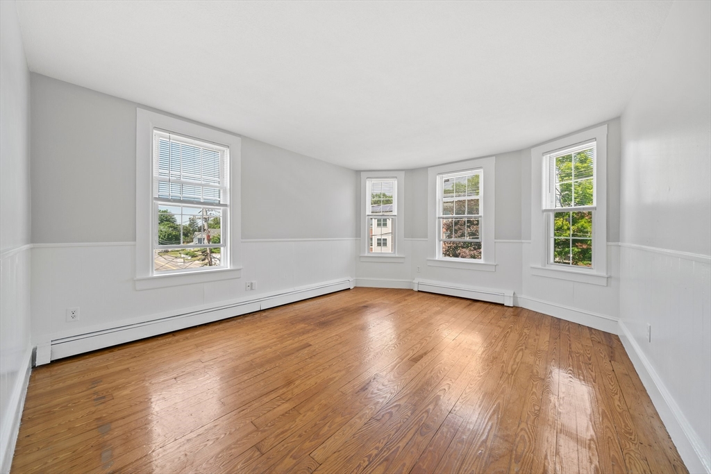 26 Revere St # 3A