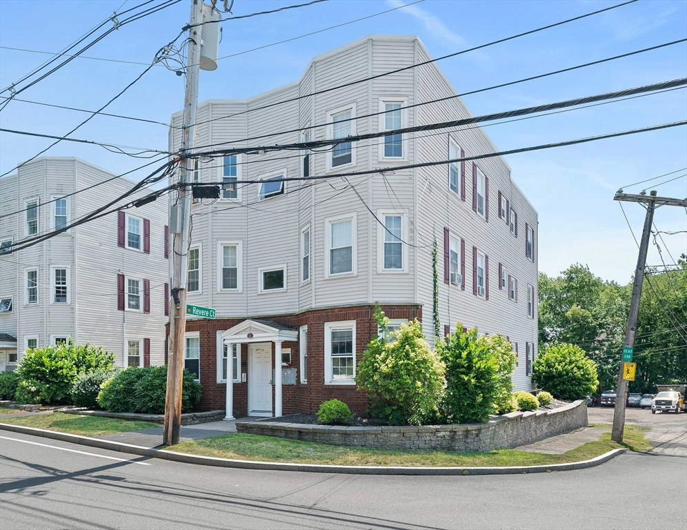 26 Revere St # 3A