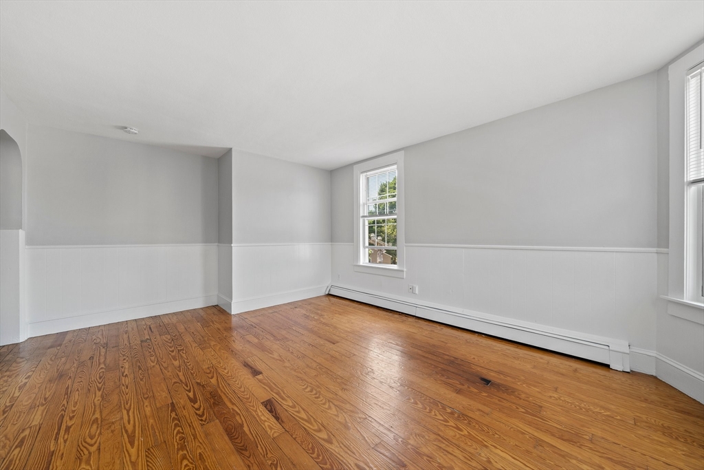 26 Revere St # 3A