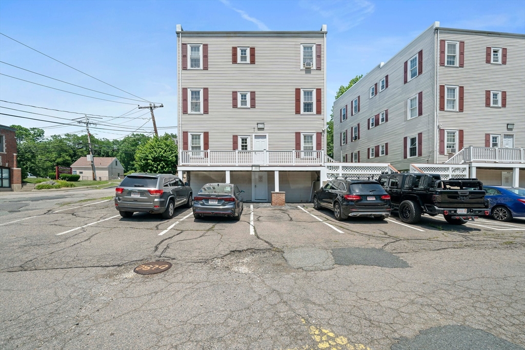 26 Revere St # 3A