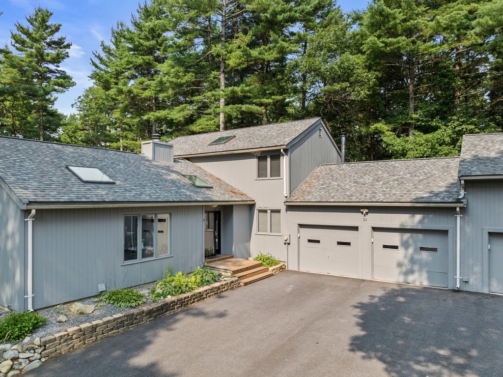 31 Dedham St