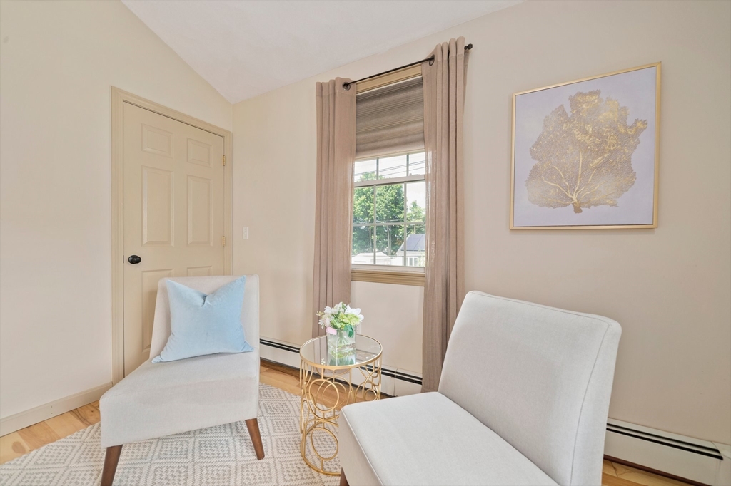 5 Kingsbury Rd