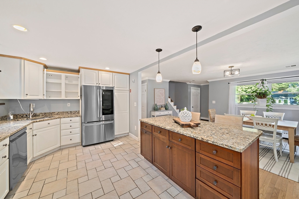 264 Turnpike St