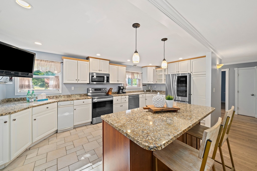 264 Turnpike St