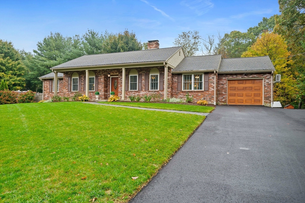 18 Sunnybrook Ln