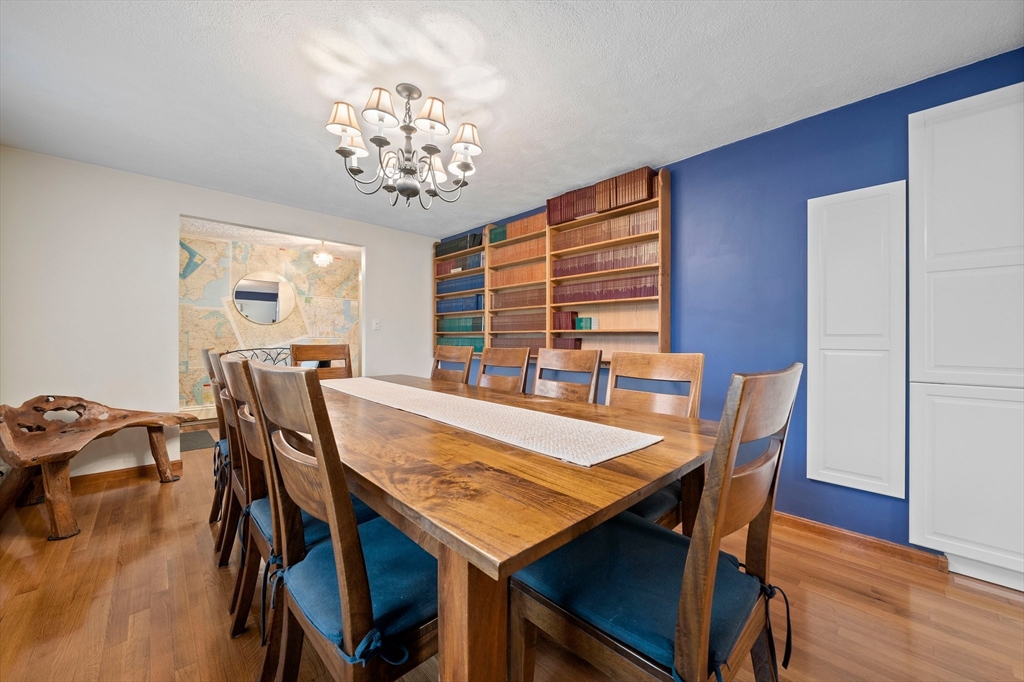 18 Sunnybrook Ln