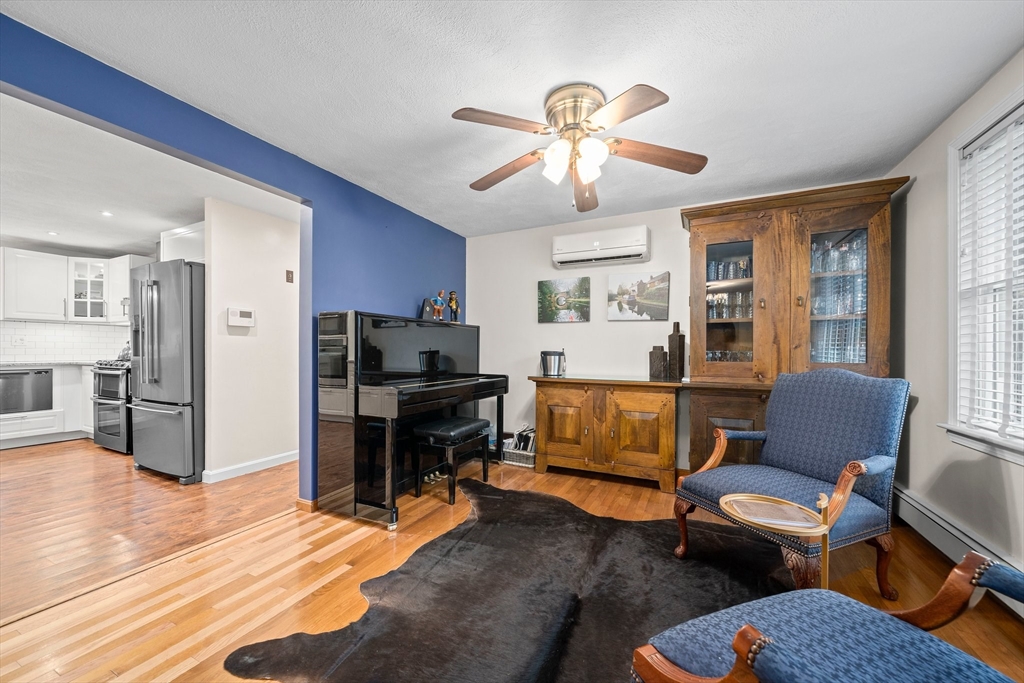 18 Sunnybrook Ln
