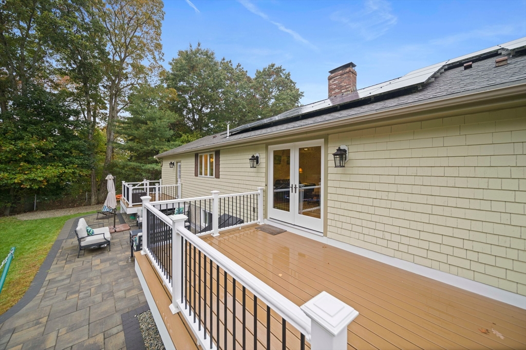 18 Sunnybrook Ln
