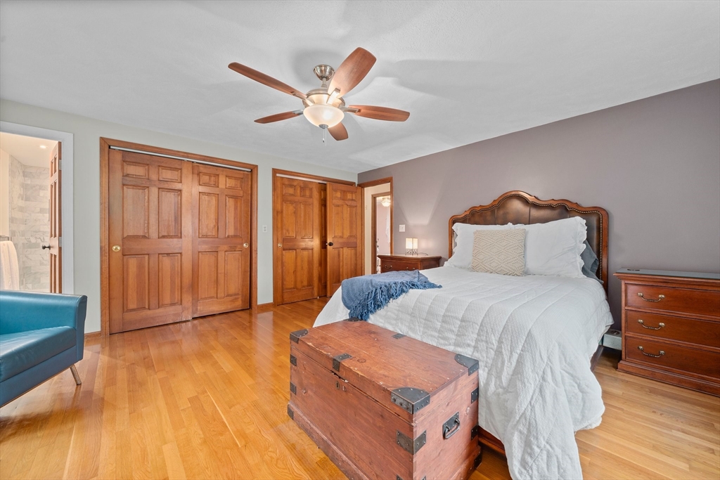 18 Sunnybrook Ln