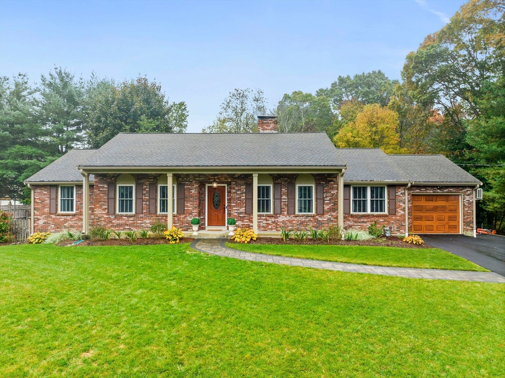 18 Sunnybrook Ln