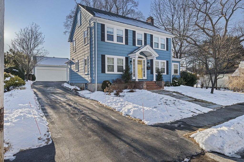 18 Park St