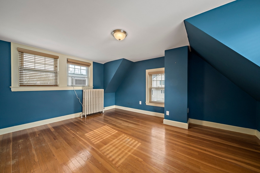 43 Lydon St