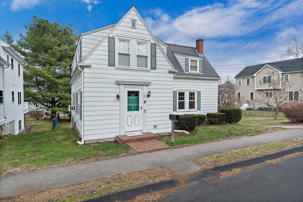 43 Lydon St