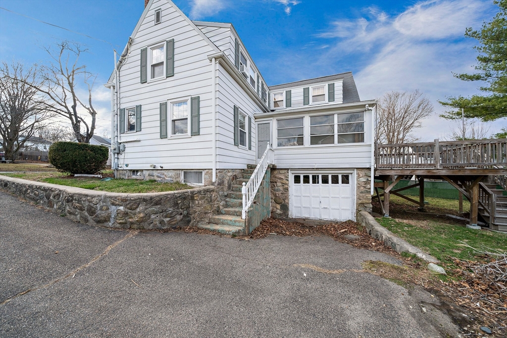 43 Lydon St