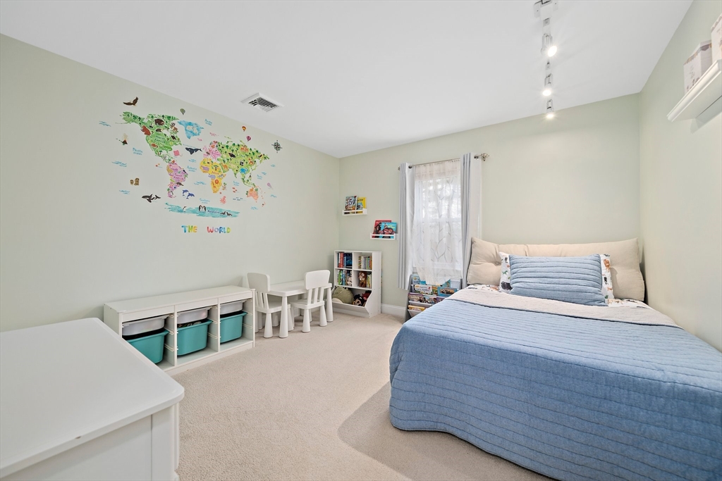 54 Birchcroft Rd