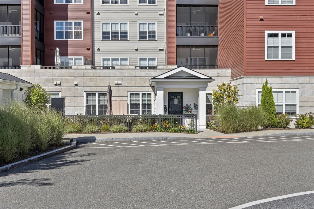 15 Revolution Way # 2107
