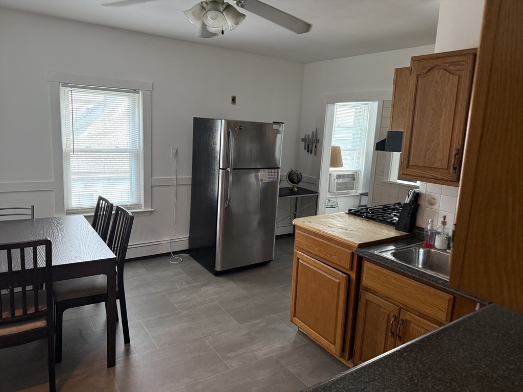 1062 Saratoga St # 3