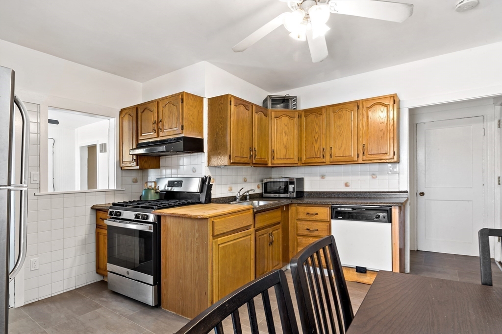 1062 Saratoga St # 3