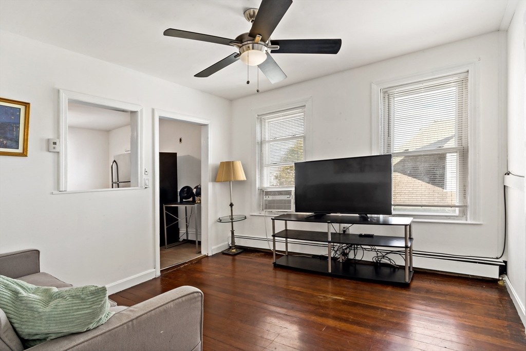 1062 Saratoga St # 3