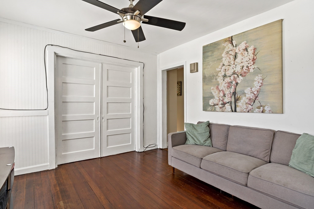 1062 Saratoga St # 3