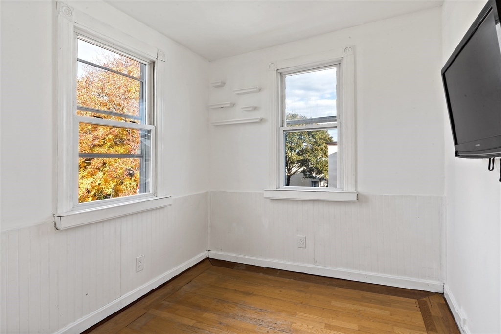 1062 Saratoga St # 3