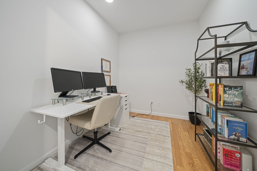 200 Revere St # 4104