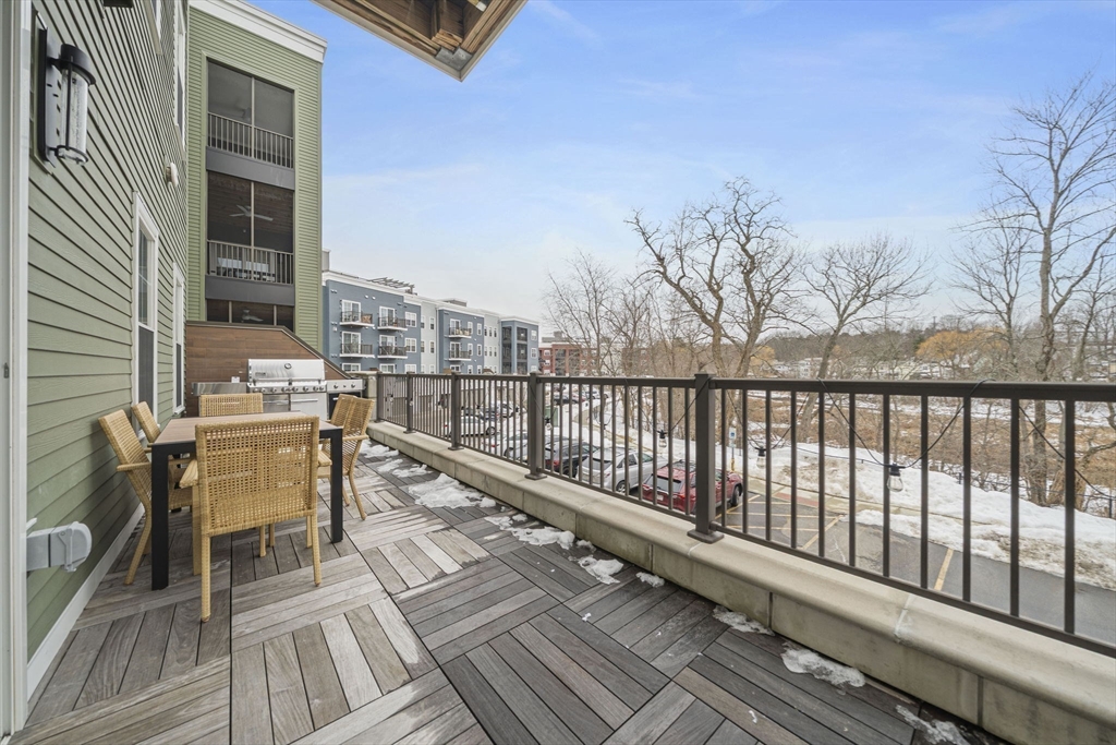 200 Revere St # 4104