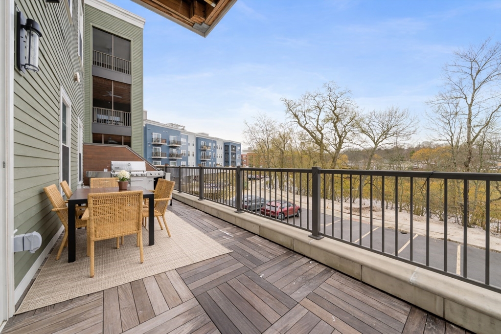 200 Revere St # 4104