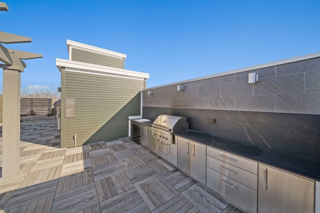 200 Revere St # 4104