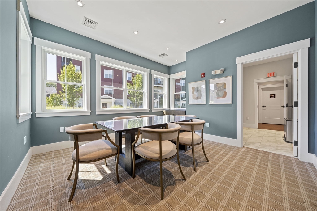 200 Revere St # 4104