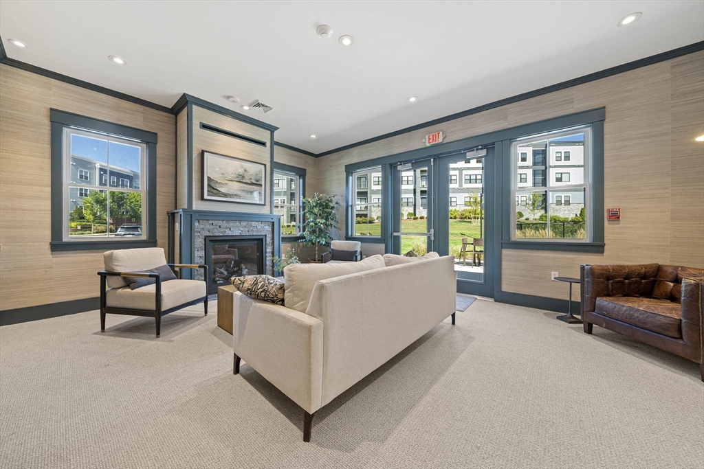 200 Revere St # 4104