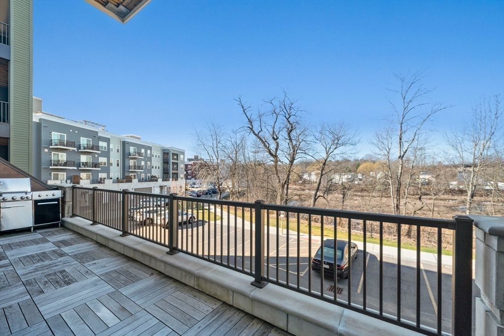 200 Revere St # 4104