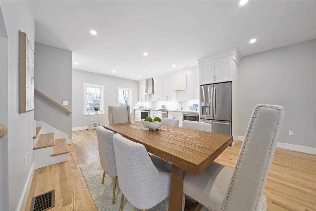 87 Neponset St # 11