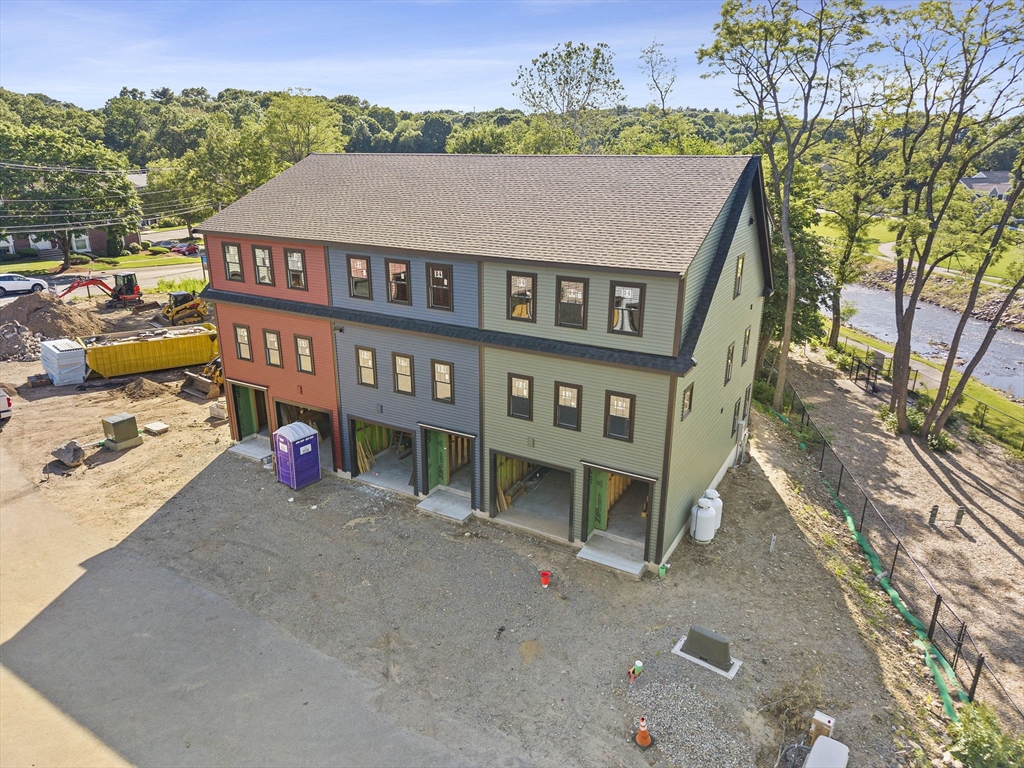 87 Neponset St # 11