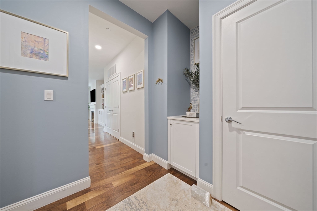 60 Coppersmith Way # 402