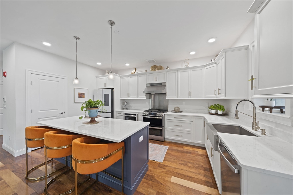 60 Coppersmith Way # 402