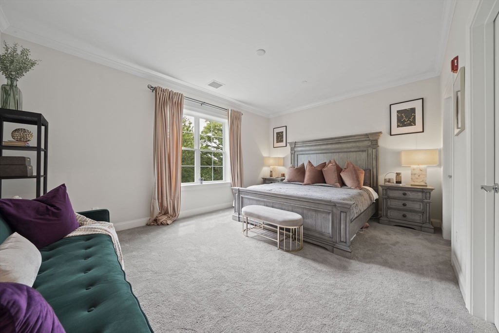 60 Coppersmith Way # 402