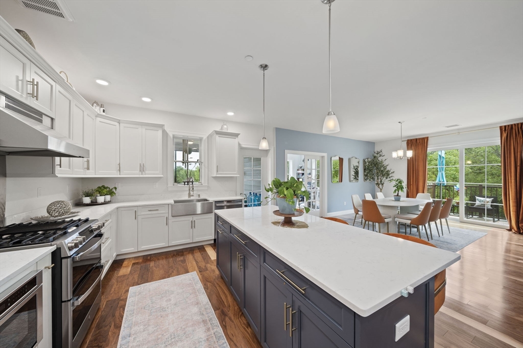 60 Coppersmith Way # 402