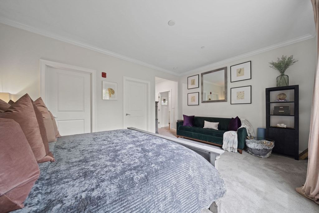 60 Coppersmith Way # 402