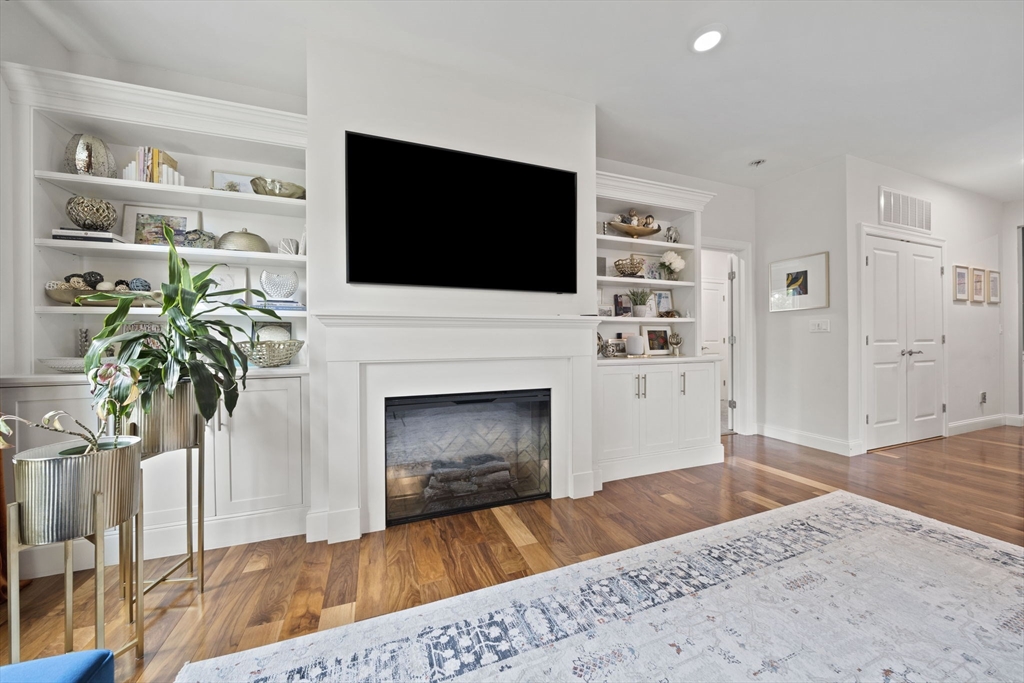 60 Coppersmith Way # 402