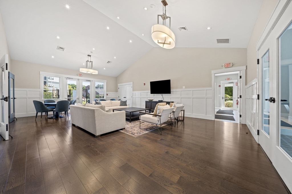 60 Coppersmith Way # 303