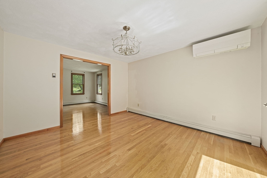 5 Windemere Dr