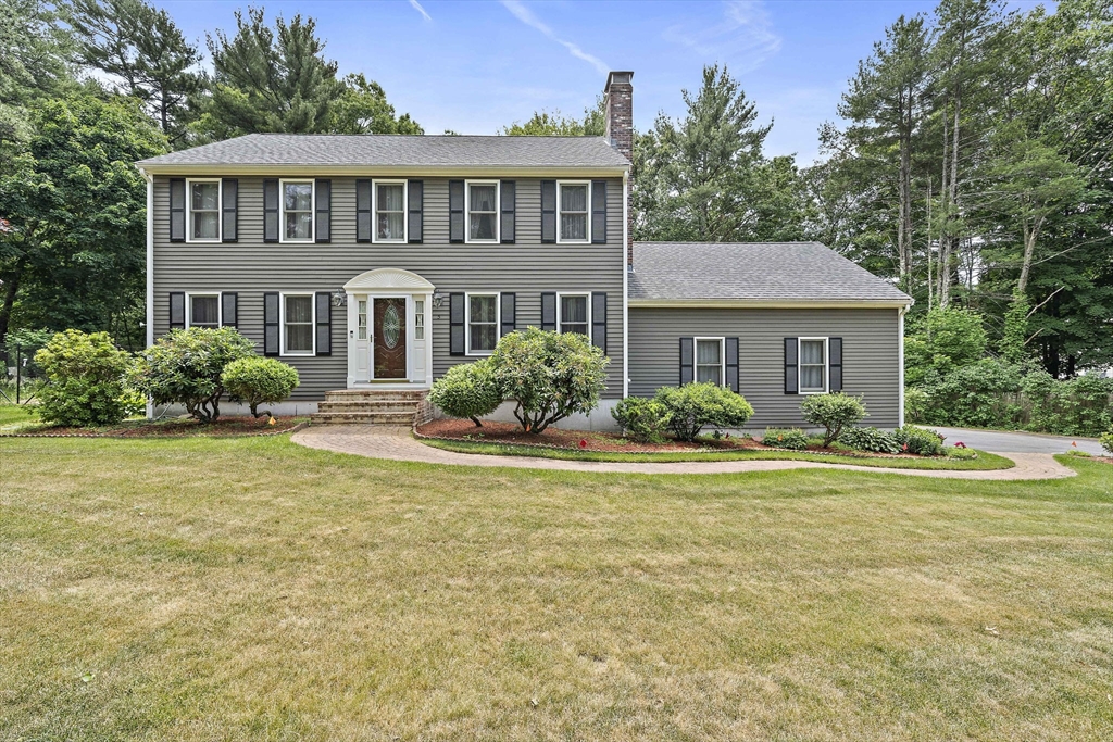 5 Windemere Dr