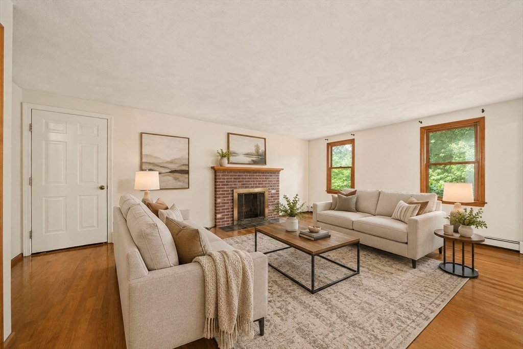 5 Windemere Dr