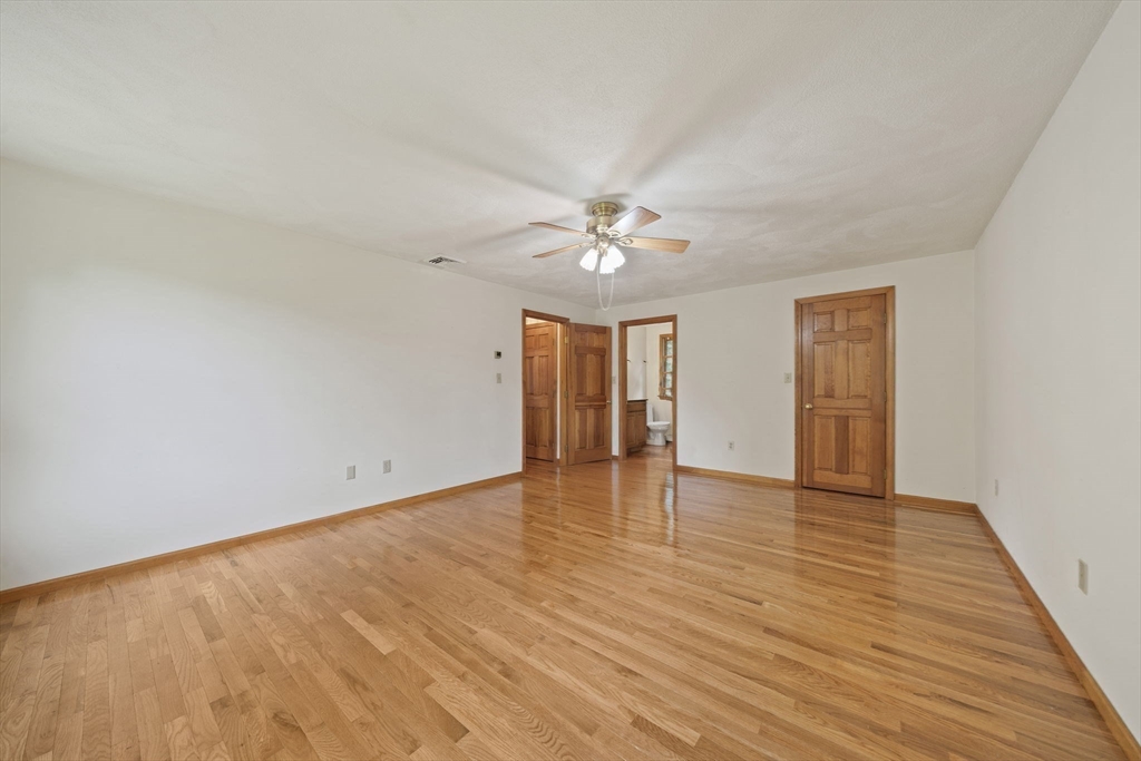 5 Windemere Dr