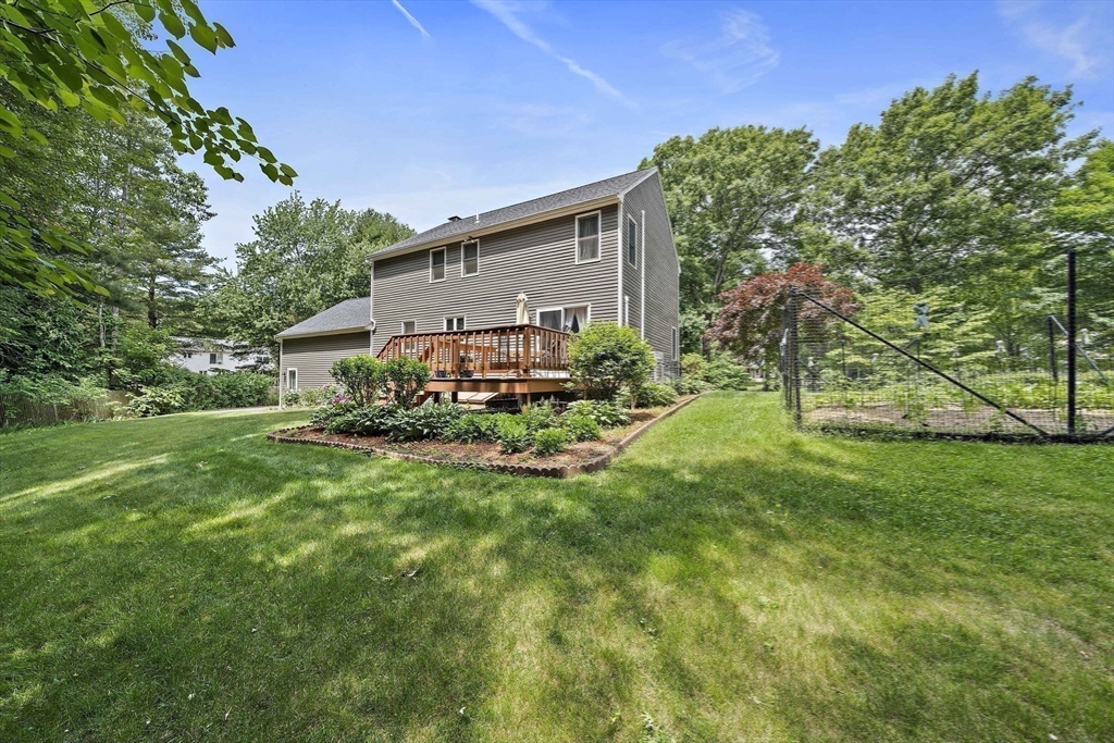 5 Windemere Dr