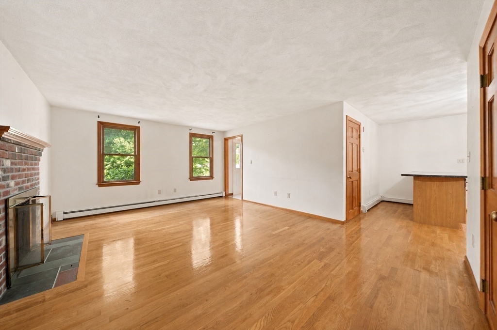 5 Windemere Dr